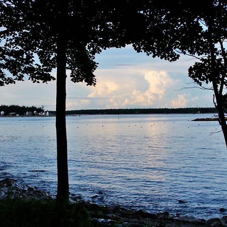Dragonwood Castle On Waterfront With Stunning View Prospect Harbor Exterior foto