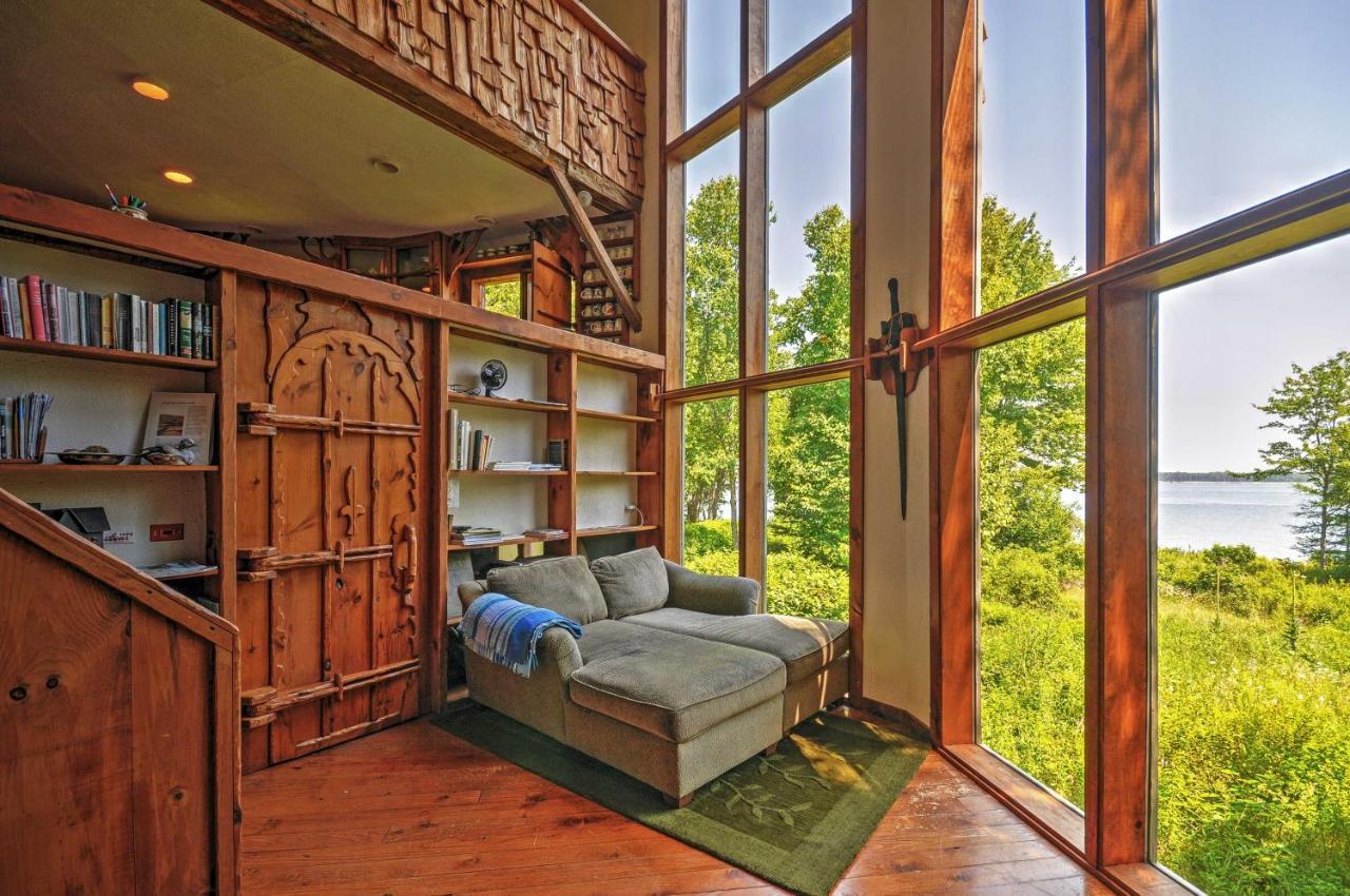 Dragonwood Castle On Waterfront With Stunning View Prospect Harbor Exterior foto